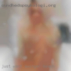 Just swinger beach want to have good adult fun.